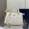 프라다 갤러리아 미디움 사피아노 레더 토트백1BA863-2849