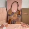 미우미우 스티치 로고 탑핸들 토트백 5BG231-2982