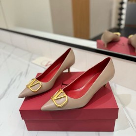 발렌티노 V로고 슬링백 힐 펌프스-3774